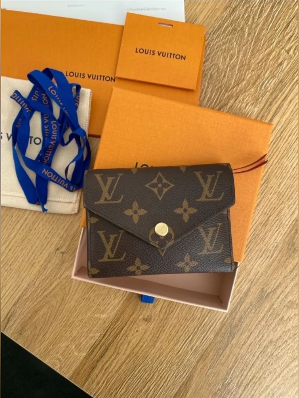 Louis Vuitton Victorine Wallet Fuchsia
